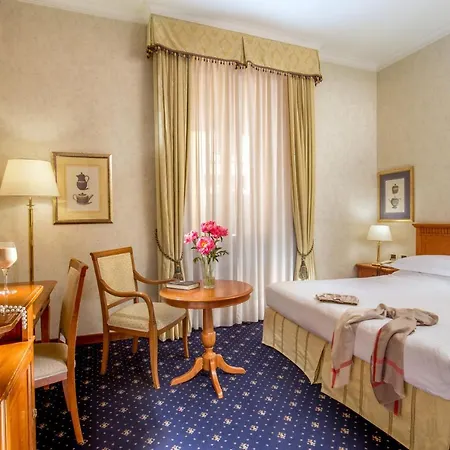 Empire Hotel