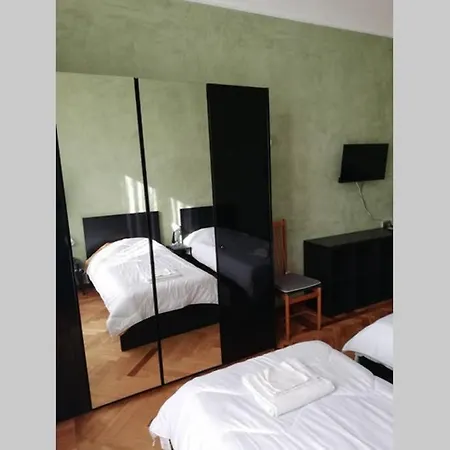 Apartment Ecce