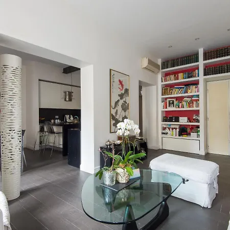 Coronari Enchanting Two Bedroom Apartment