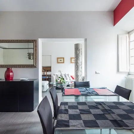 Coronari Enchanting Two Bedroom Apartment *