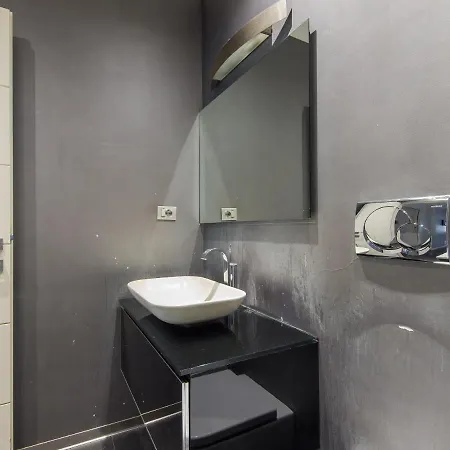 Coronari Enchanting Two Bedroom Rome
