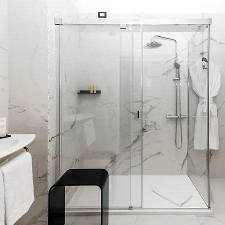 La Hotel 4*