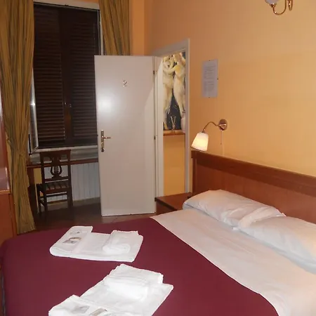 Discover 2* Rome