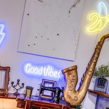 Trastevere - Stylish Good Vibes * Rome
