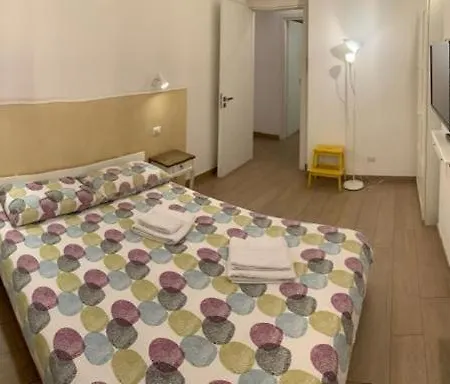La Casetta Di Ely Bed & Breakfast 3*