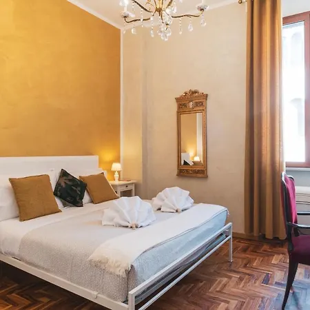 Golden Piazza Di Spagna