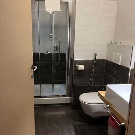 Luxury Sistina Suites *