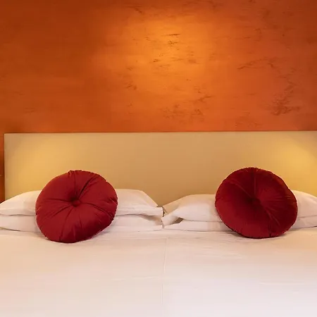Apartment Lovely New Via Genova Rome