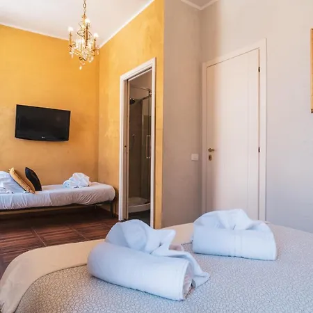 Golden Piazza Di Spagna Vendégház 3*