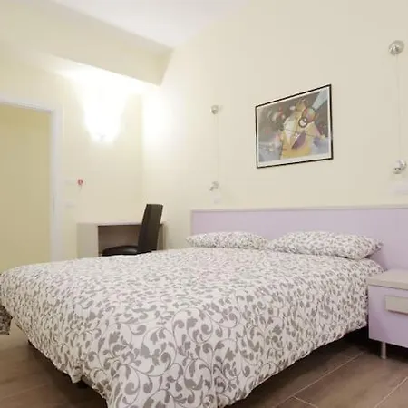 Homesuitehome