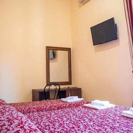 Ferrarese Hotell 2*