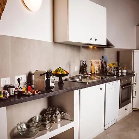 Renella 92 Apartment *