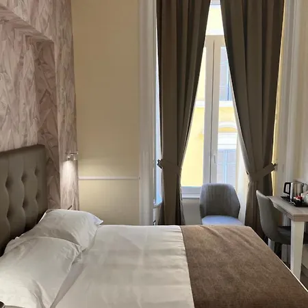 Le Petit 3* Řím