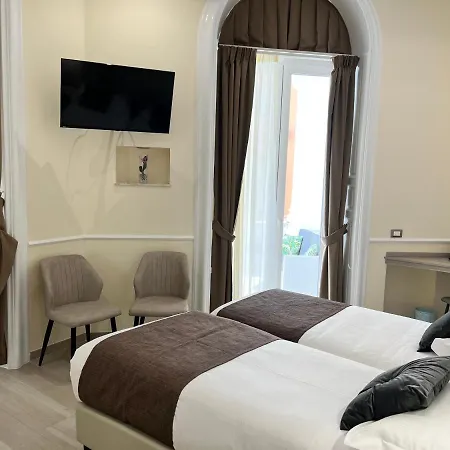 Hotel Le Petit 3*