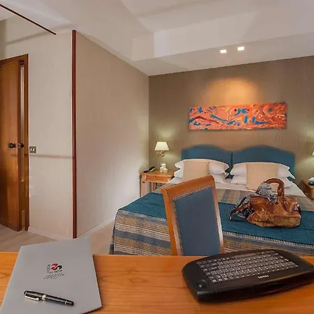 Quality Rouge Et Noir Hotel