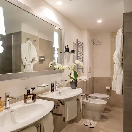 Ludovisi Palace Hotel Rome