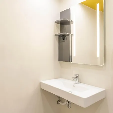 Tuscolana San Giovanni 3*