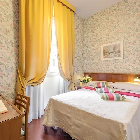 Hotel Corona Szálloda Róma