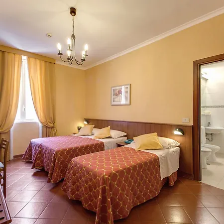 Szálloda Hotel Corona 3*
