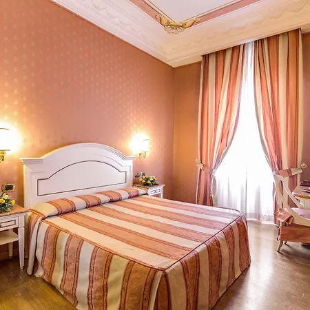 La Lumiere Di Piazza Di Spagna Hotel Rome