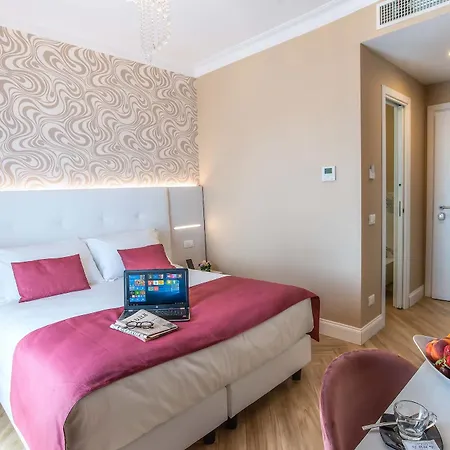 The Boutique Hotel