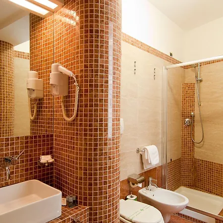 Fellini 3* Roma
