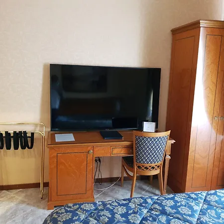 Vatican Amorim Hotel 3*