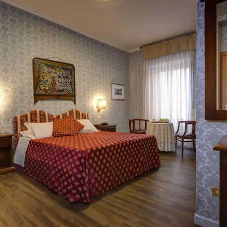 Residenza In Farnese 4*