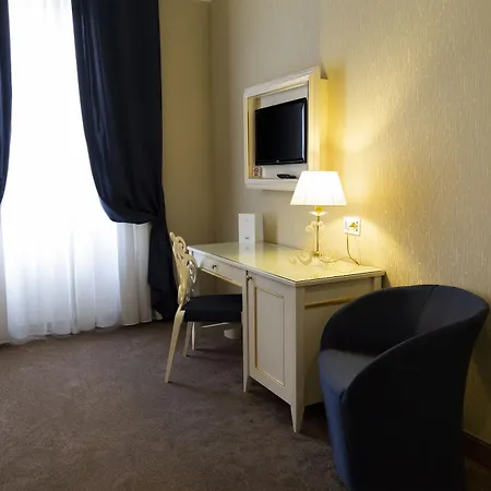 Leonardo Boutique Monti 4* רומא