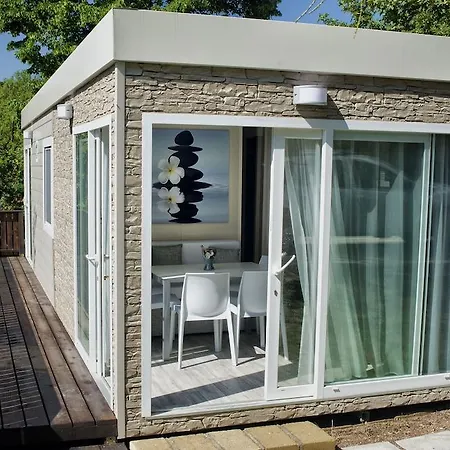 Flaminio Village Park Campsite 4*