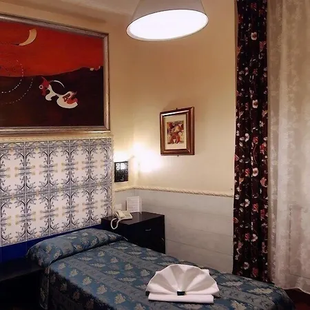 Picasso Hotel *