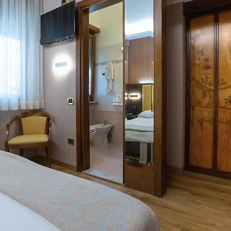 Hotel Santa Prisca Rome