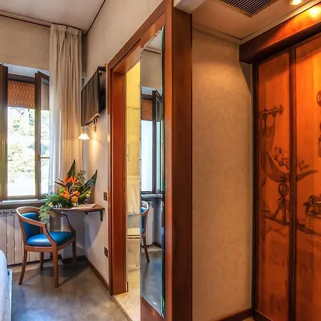 Hotel Santa Prisca Rome