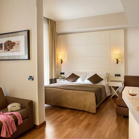 Oxford Hotel 4*