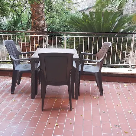 Domus Aventina מלון