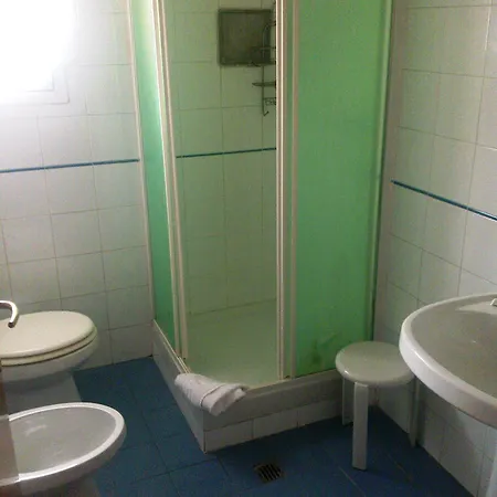 Lazzari Hotel