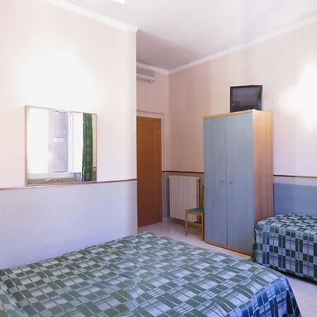 Lazzari Hotel Roma