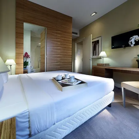 Saint John 4*
