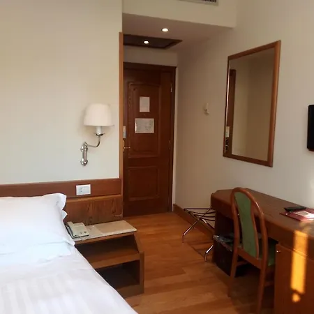 Hotel Santa Chiara Rome