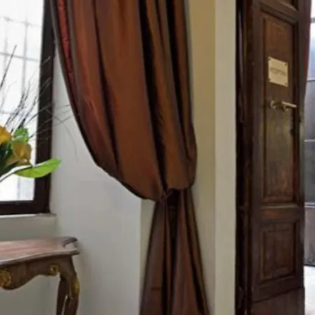 Le Clarisse Pantheon Hotel