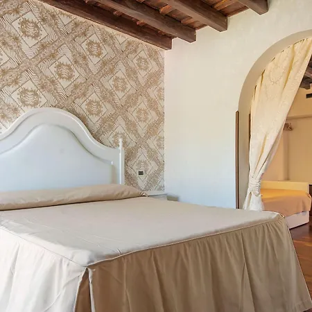 Royal House 3*