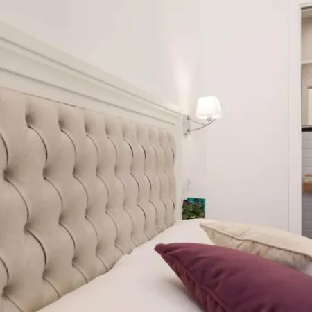 Konukevi Relais Monti Roma