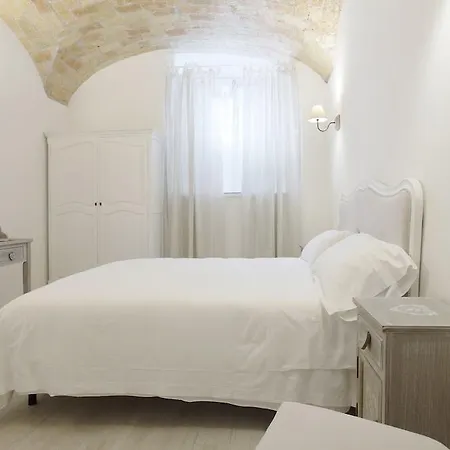Mirko Luxury 3* Rome