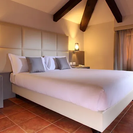 Hearth Hotel 3* Rome