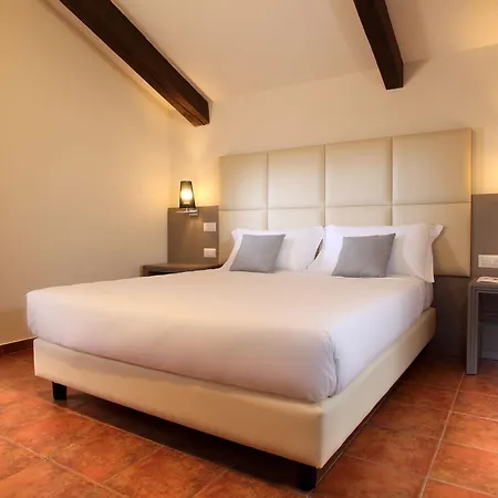 Hearth Hotel Hotel 3*