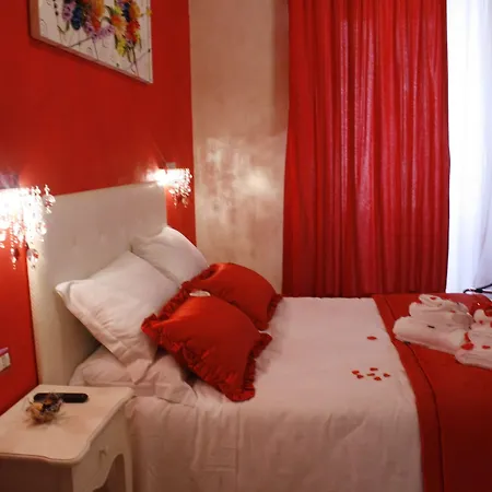 Crystal Rhome