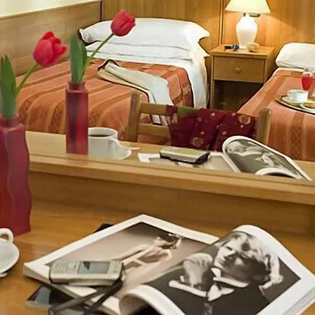 Altavilla Hotel 2*