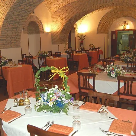 Hotel Domus Carmelitana 3*
