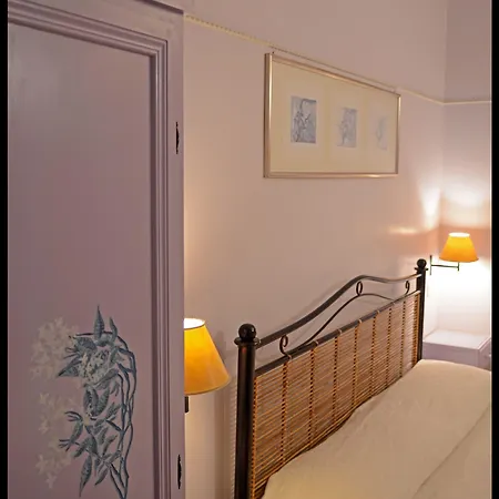 Hotell Lilium Boutique 3*