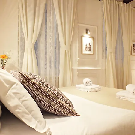 Guest house Domus Ester 2*